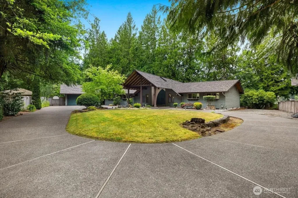 1989 Canterbury Place SW Olympia WA 98512