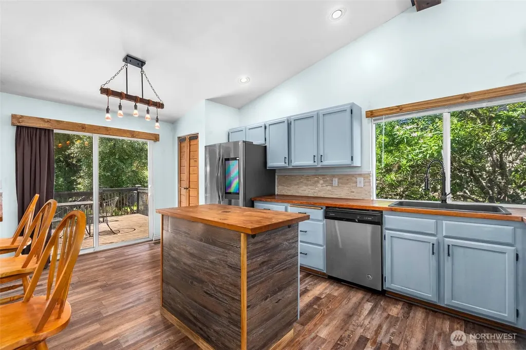 4101 Arbor Drive SE Lacey WA 98503