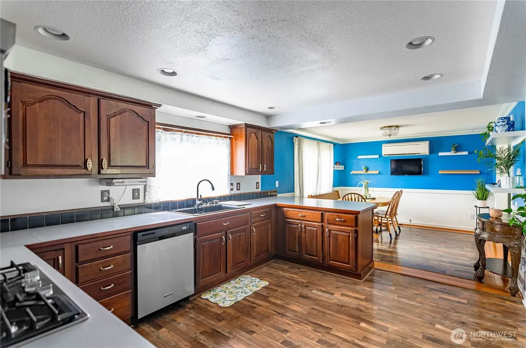 210 Shadow Lane NE Olympia WA 98506