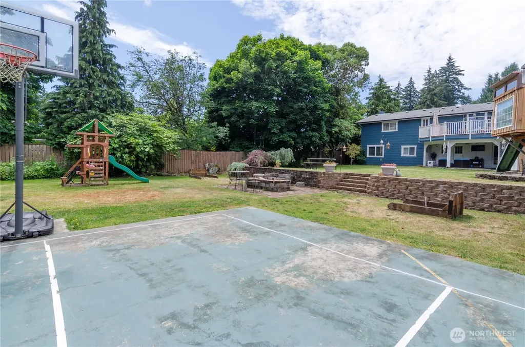 210 Shadow Lane NE Olympia WA 98506