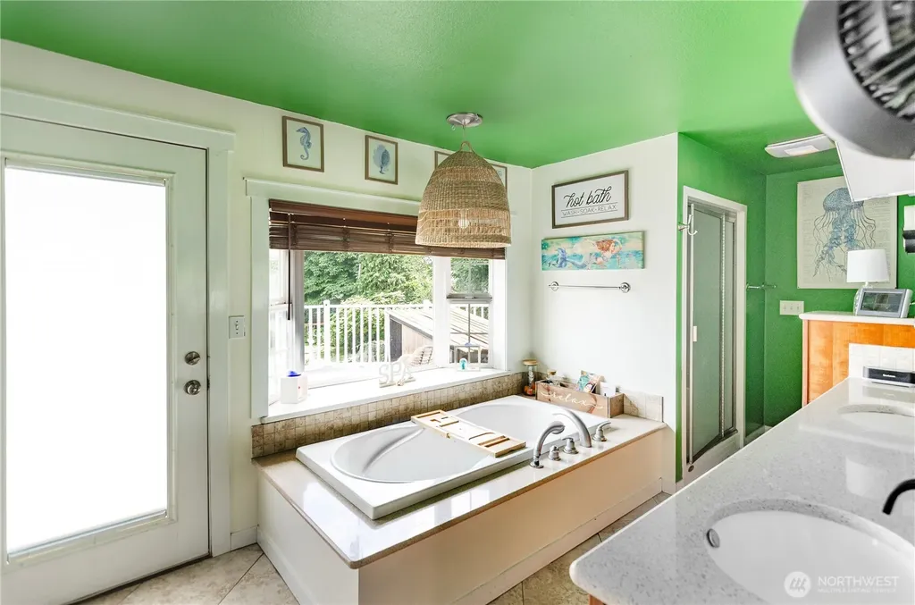 210 Shadow Lane NE Olympia WA 98506