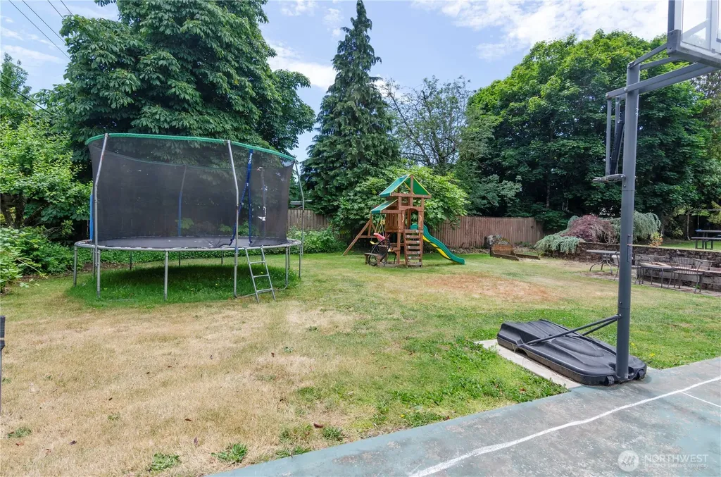 210 Shadow Lane NE Olympia WA 98506