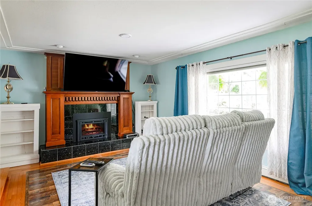 210 Shadow Lane NE Olympia WA 98506