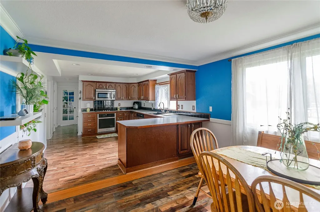 210 Shadow Lane NE Olympia WA 98506