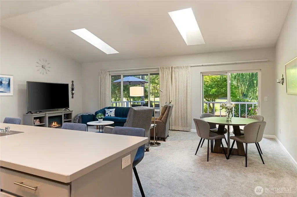 41 E Rainier Drive Allyn WA 98524