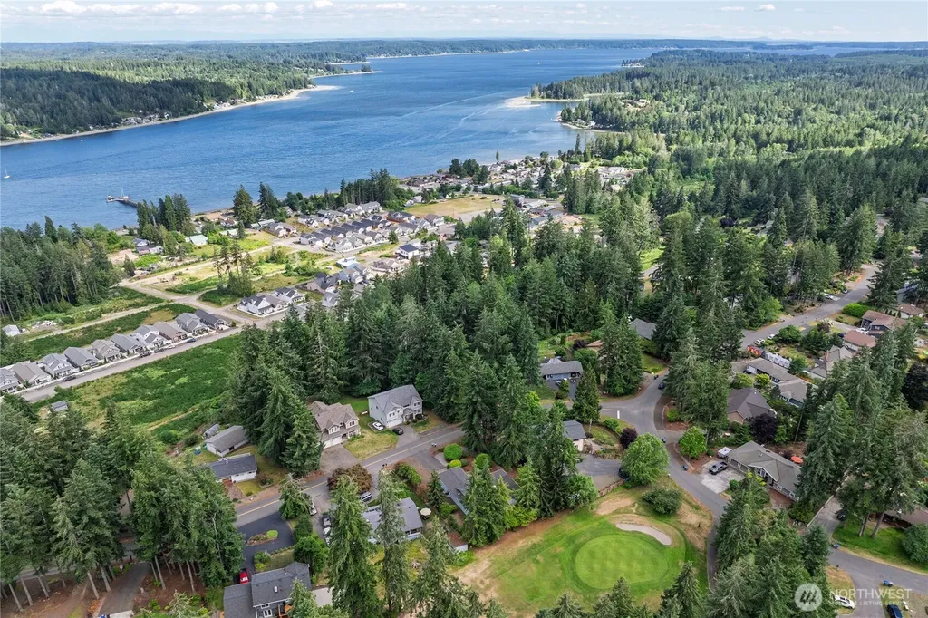 41 E Rainier Drive Allyn WA 98524