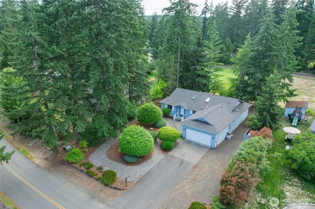 41 E Rainier Drive Allyn WA 98524