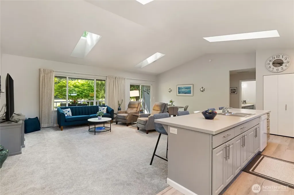 41 E Rainier Drive Allyn WA 98524