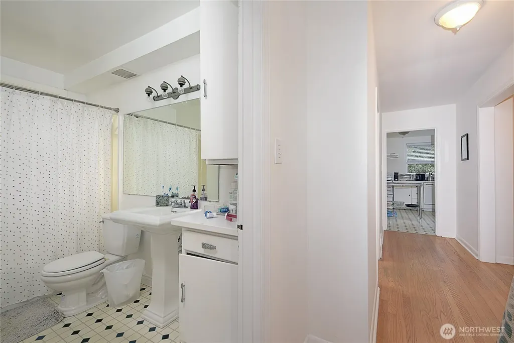 910 E Prospect Street Seattle WA 98102