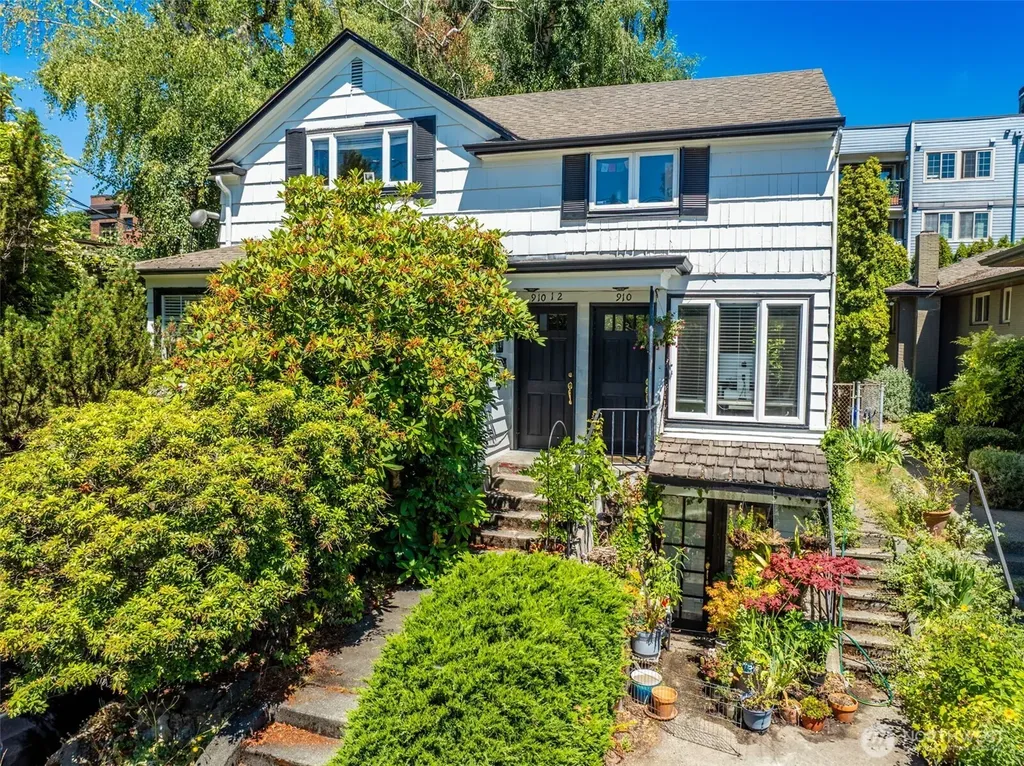 910 E Prospect Street Seattle WA 98102
