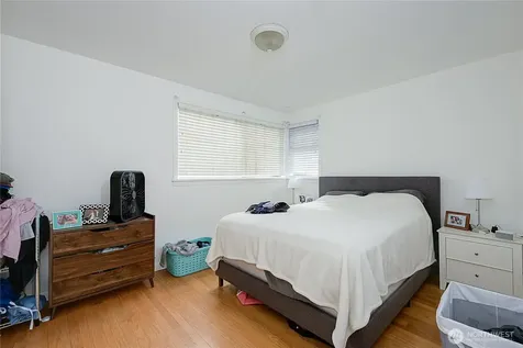 910 E Prospect Street Seattle WA 98102