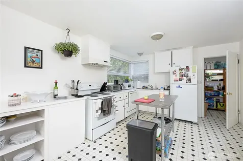 910 E Prospect Street Seattle WA 98102