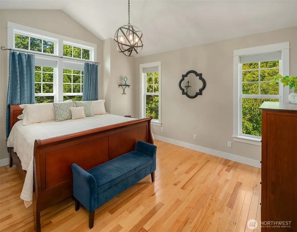 2312 NE Solar View Court Poulsbo WA 98370