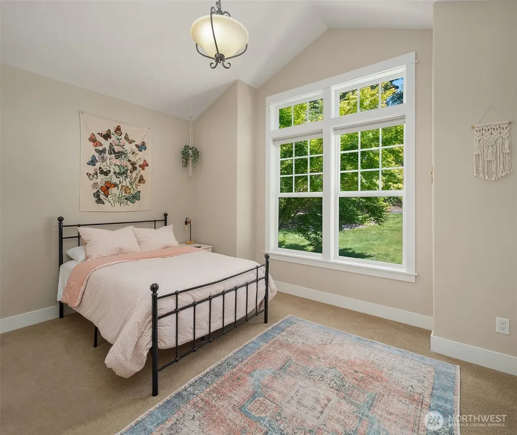 2312 NE Solar View Court Poulsbo WA 98370