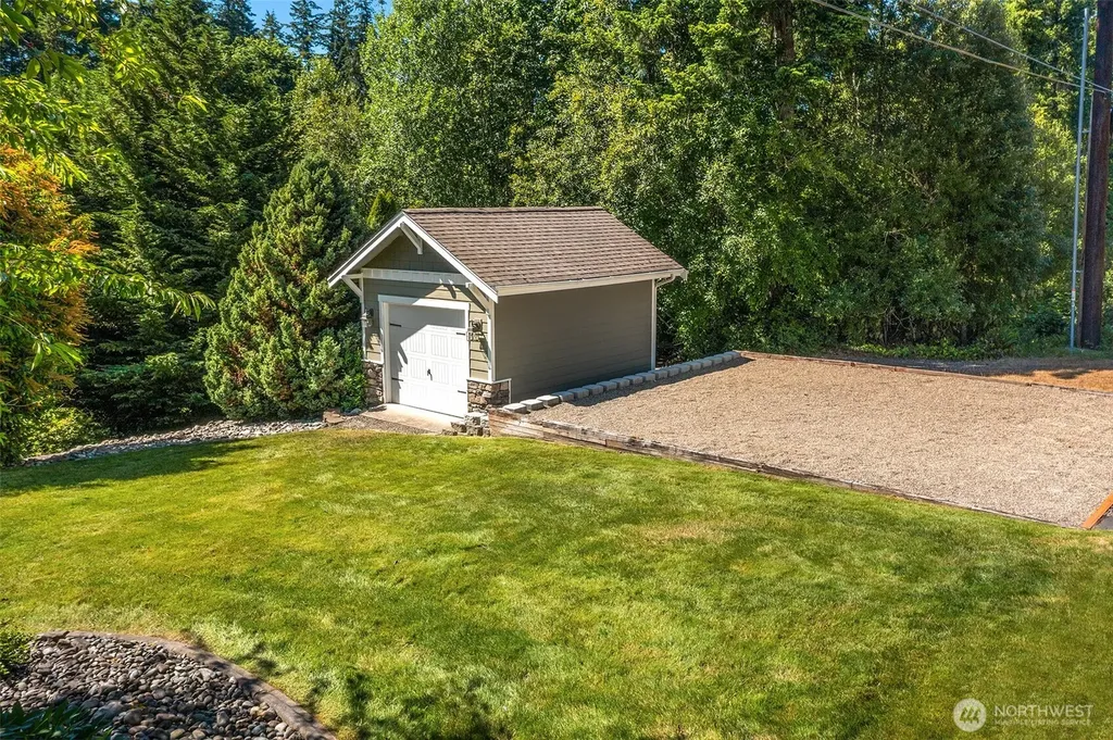 2312 NE Solar View Court Poulsbo WA 98370