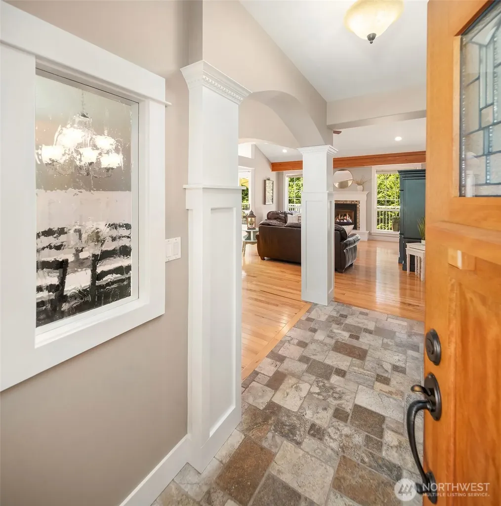 2312 NE Solar View Court Poulsbo WA 98370