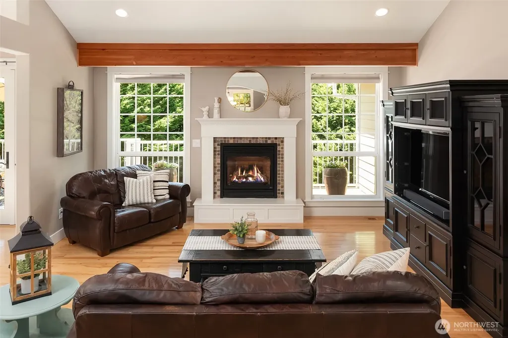 2312 NE Solar View Court Poulsbo WA 98370