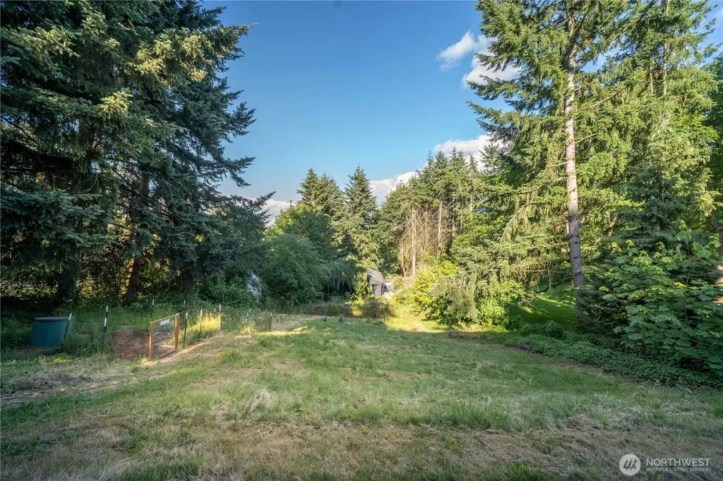 3105 13th Street SW Puyallup WA 98373