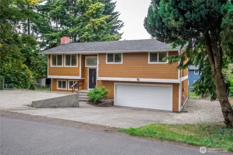 3105 13th Street SW Puyallup WA 98373