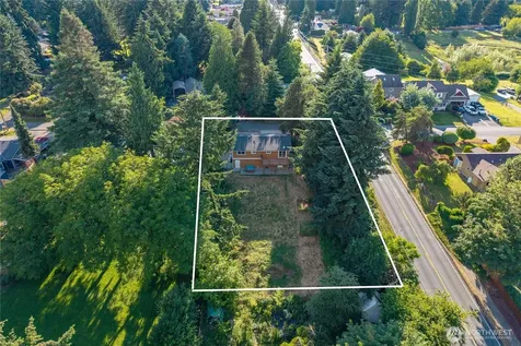3105 13th Street SW Puyallup WA 98373