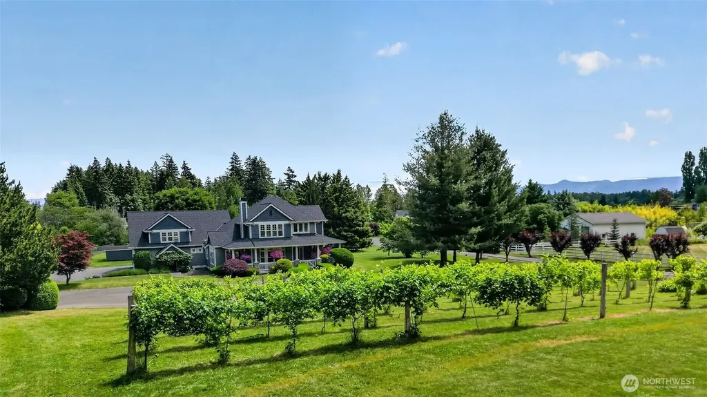 3601 214th Avenue E Lake Tapps WA 98391