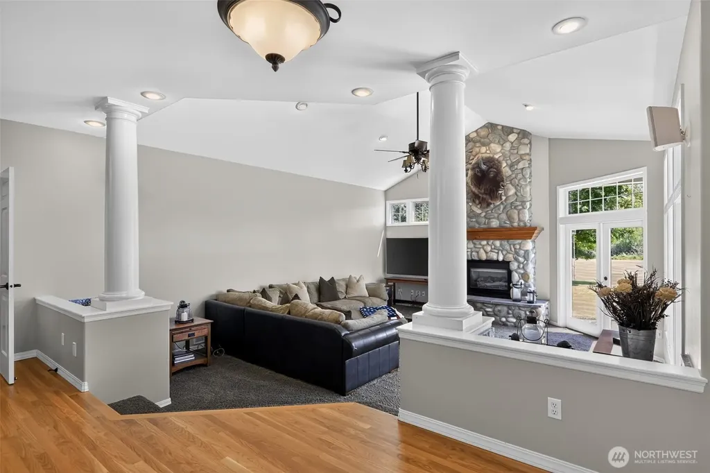 3601 214th Avenue E Lake Tapps WA 98391