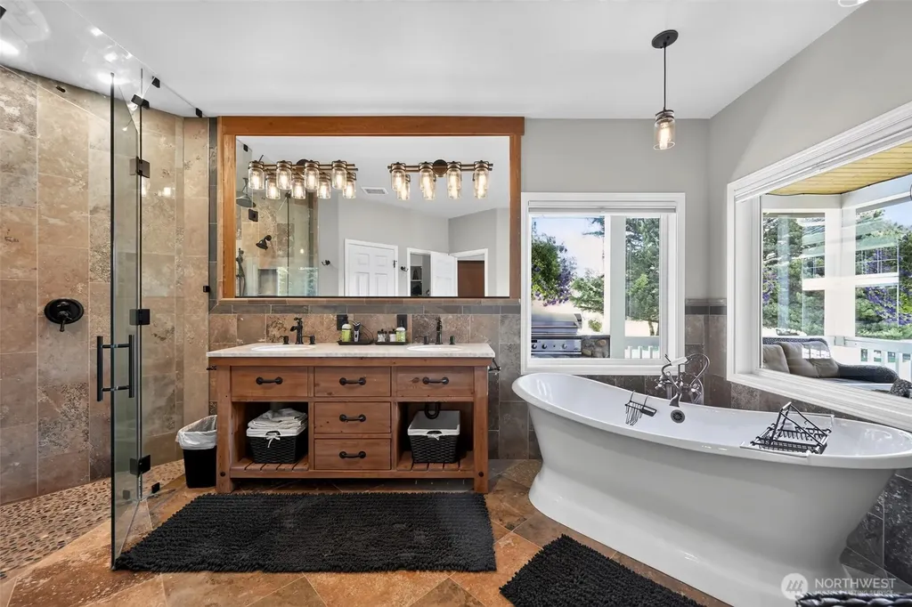3601 214th Avenue E Lake Tapps WA 98391