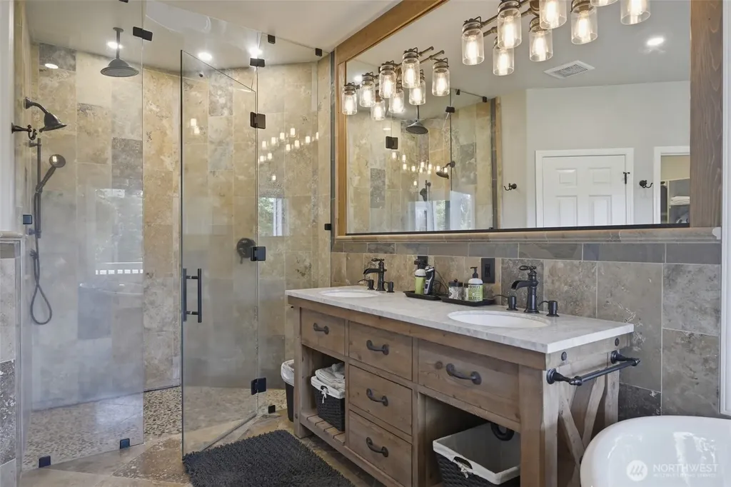 3601 214th Avenue E Lake Tapps WA 98391