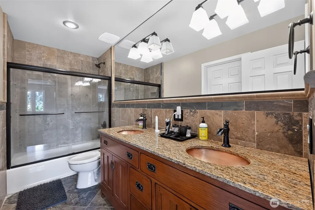 3601 214th Avenue E Lake Tapps WA 98391
