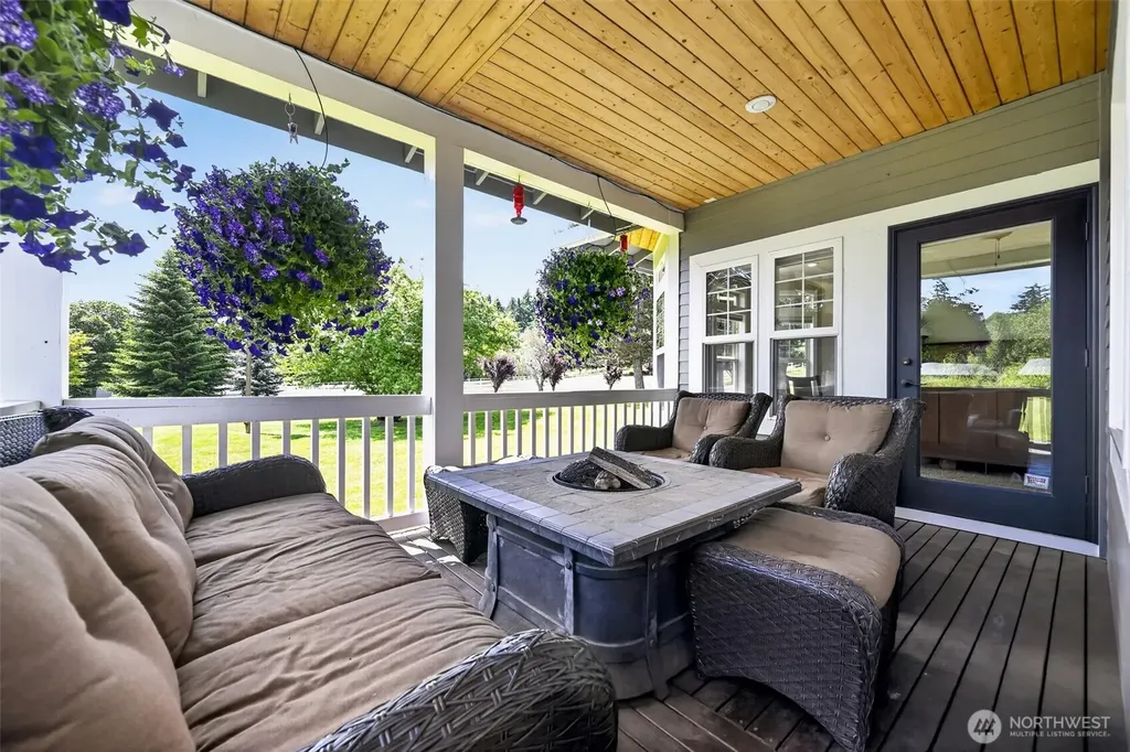 3601 214th Avenue E Lake Tapps WA 98391