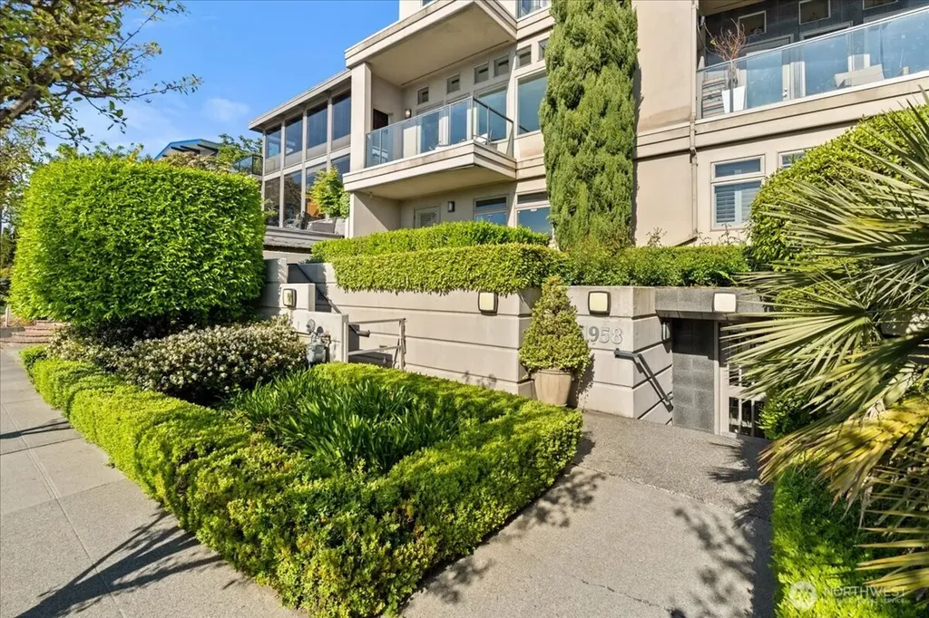 1958 Harvard Avenue E Seattle WA 98102