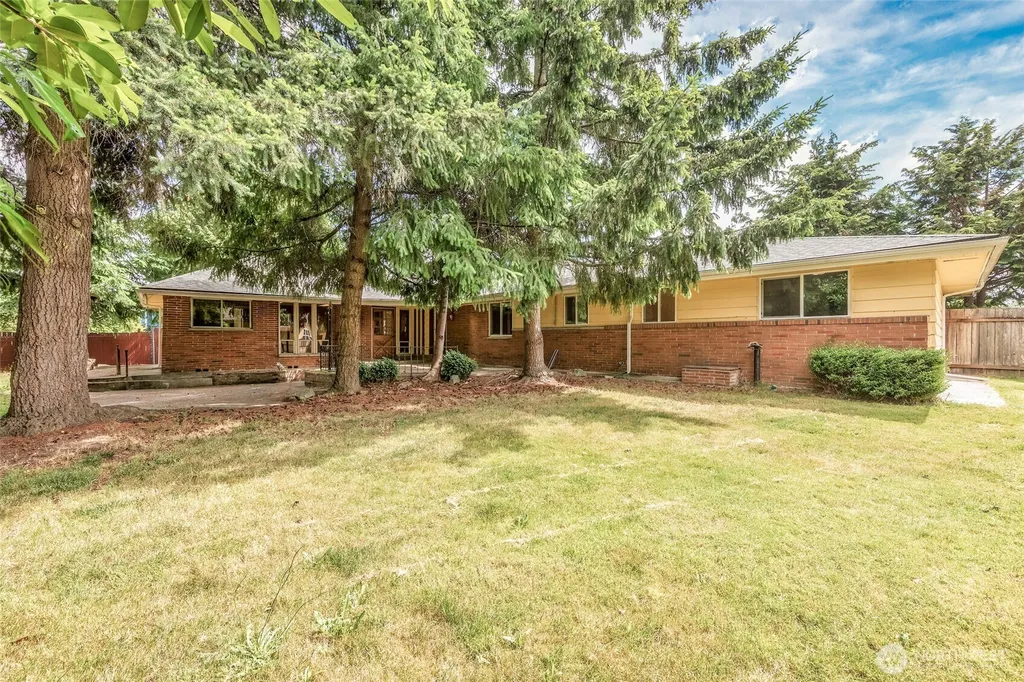 11300 SE 214th Street Kent WA 98031