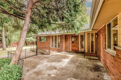 11300 SE 214th Street Kent WA 98031