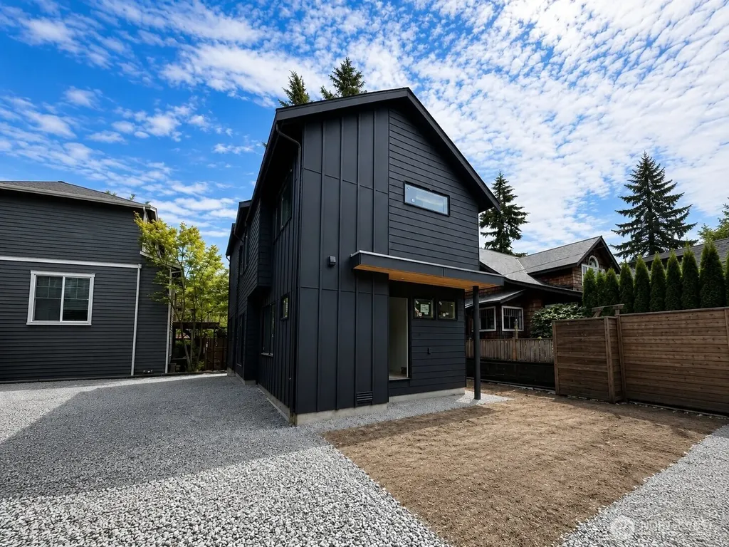 4909 SW Canada Drive Seattle WA 98136