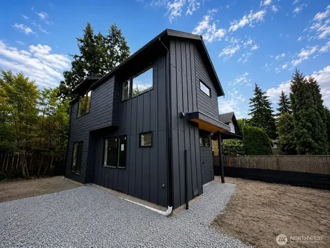 4909 SW Canada Drive Seattle WA 98136
