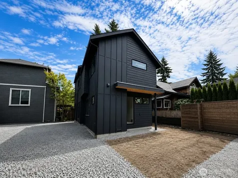 4909 SW Canada Drive Seattle WA 98136