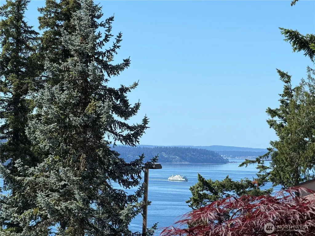 8112 53rd Avenue W Mukilteo WA 98275