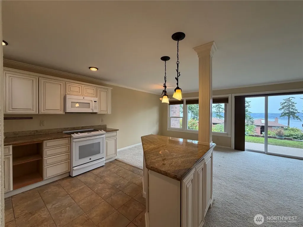 8112 53rd Avenue W Mukilteo WA 98275