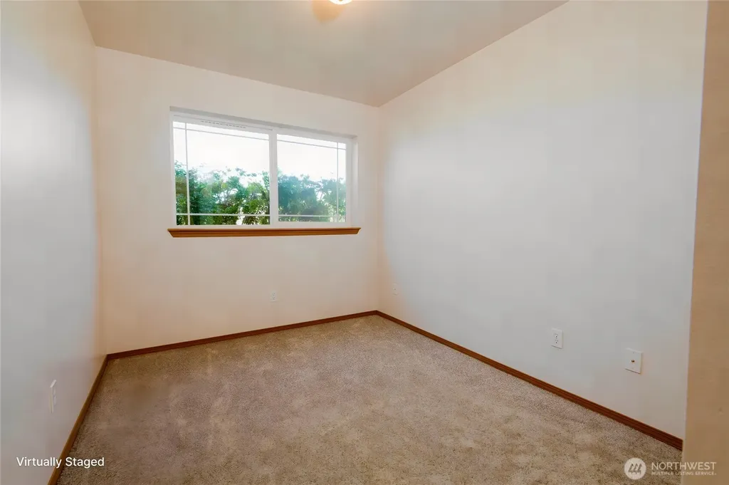 1031 E 43rd Street Court Tacoma WA 98404