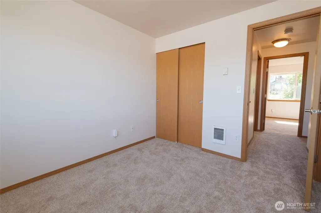 1031 E 43rd Street Court Tacoma WA 98404