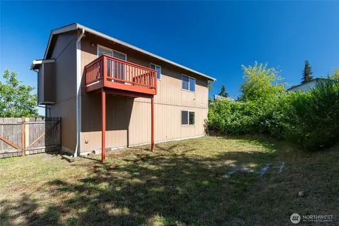 1031 E 43rd Street Court Tacoma WA 98404
