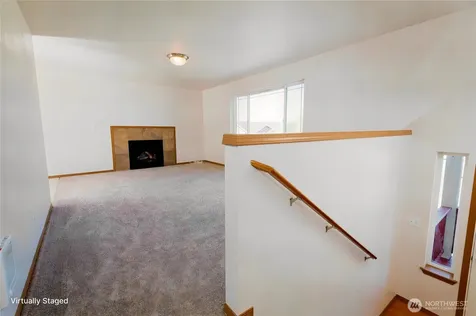 1031 E 43rd Street Court Tacoma WA 98404