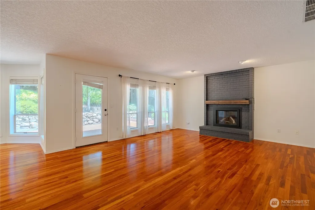 12714 SE Angus Vancouver WA 98683