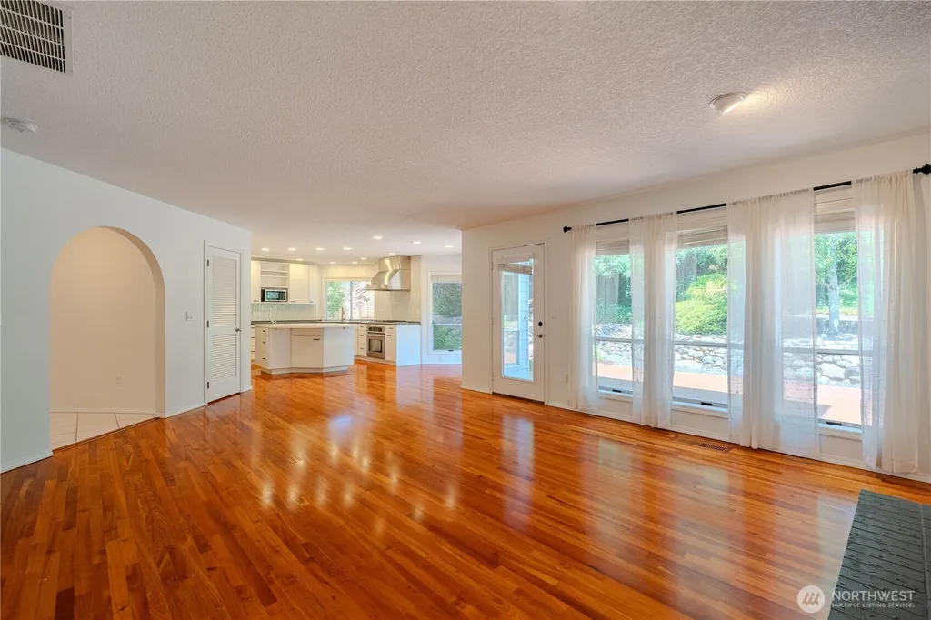 12714 SE Angus Vancouver WA 98683