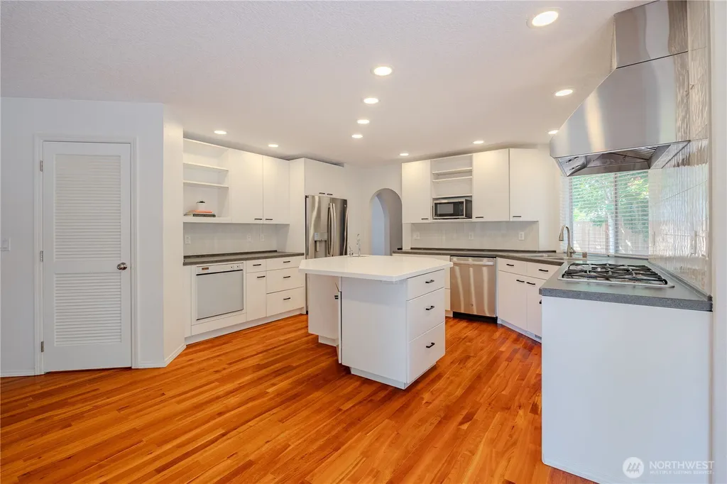 12714 SE Angus Vancouver WA 98683