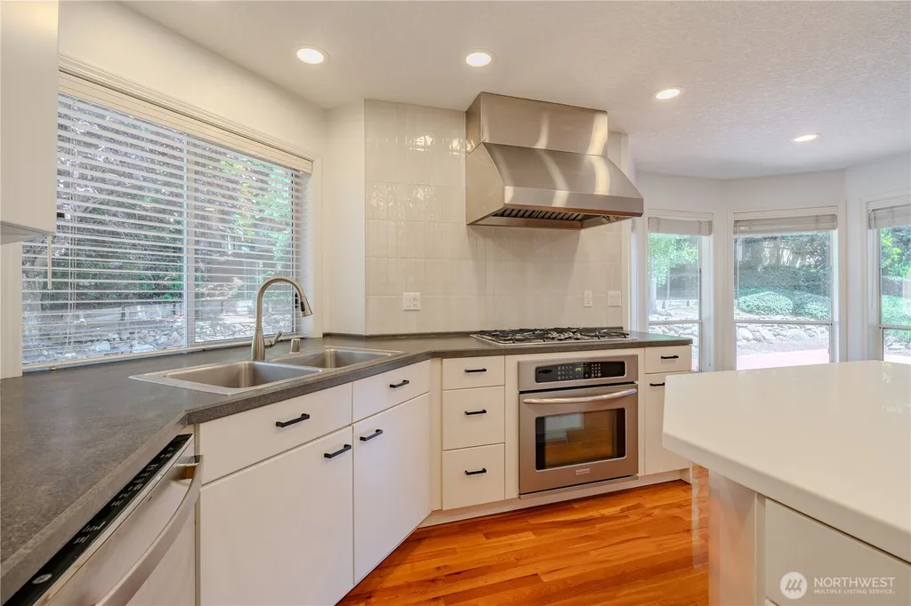 12714 SE Angus Vancouver WA 98683