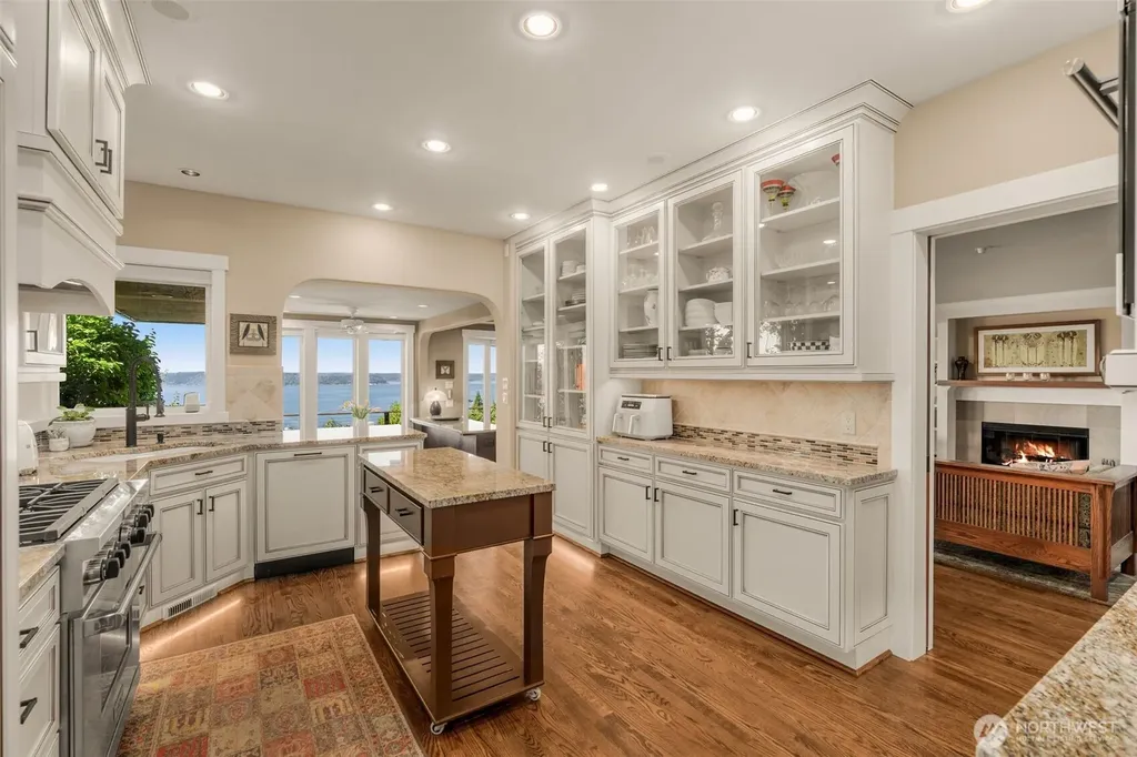 8447 42nd Avenue SW Seattle WA 98136