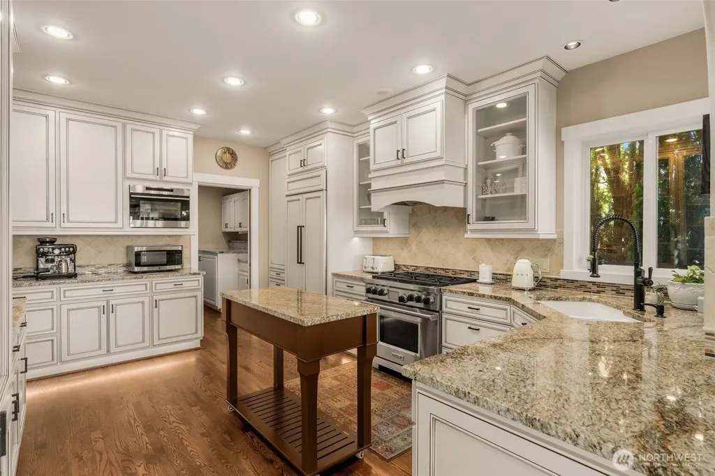 8447 42nd Avenue SW Seattle WA 98136