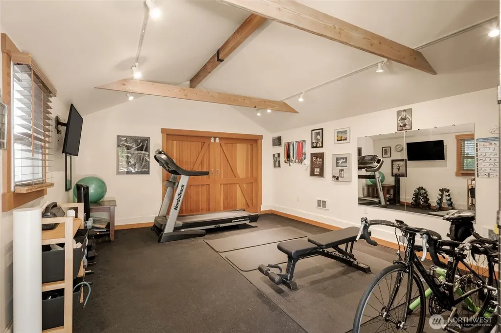 8447 42nd Avenue SW Seattle WA 98136