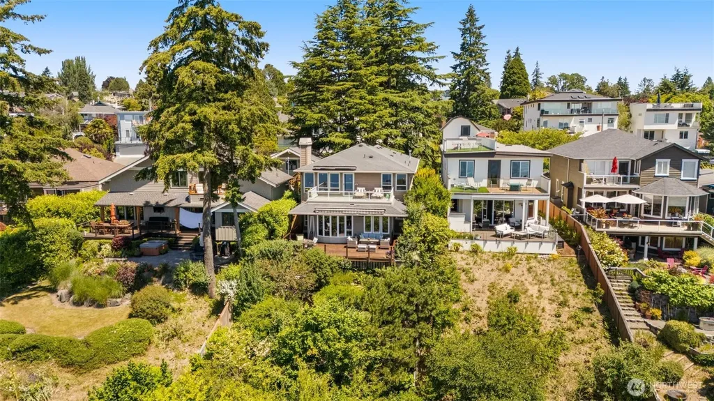 8447 42nd Avenue SW Seattle WA 98136